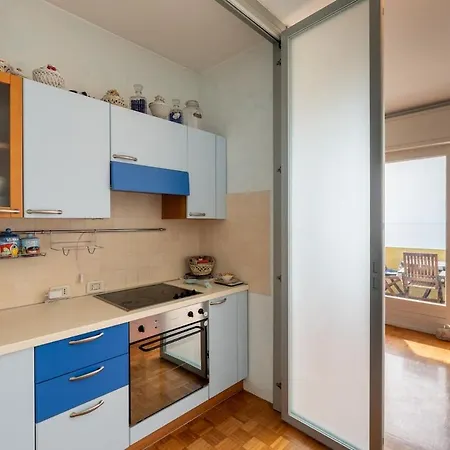 Mediterranean - With Sea View Apartman Vallecrosia