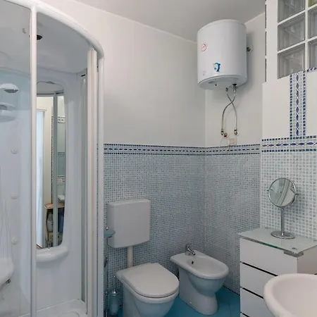 Mediterranean - With Sea View Apartman